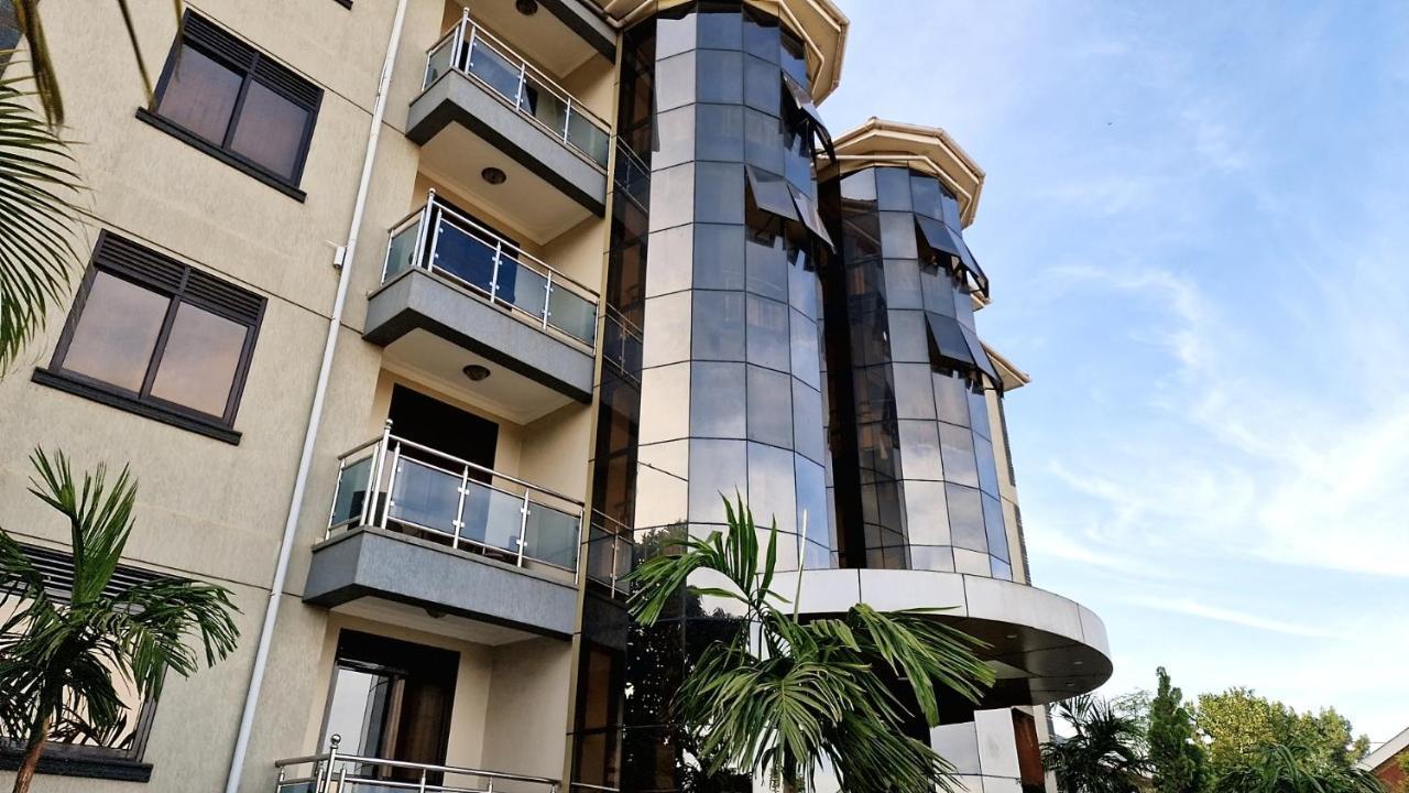 Eric Wilkins Aparthotel Lubowa