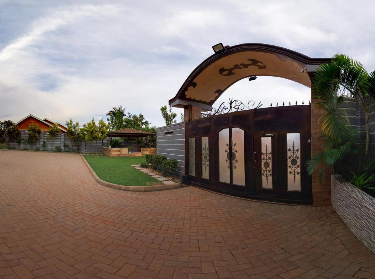Aparthotel Eric Wilkins 3*